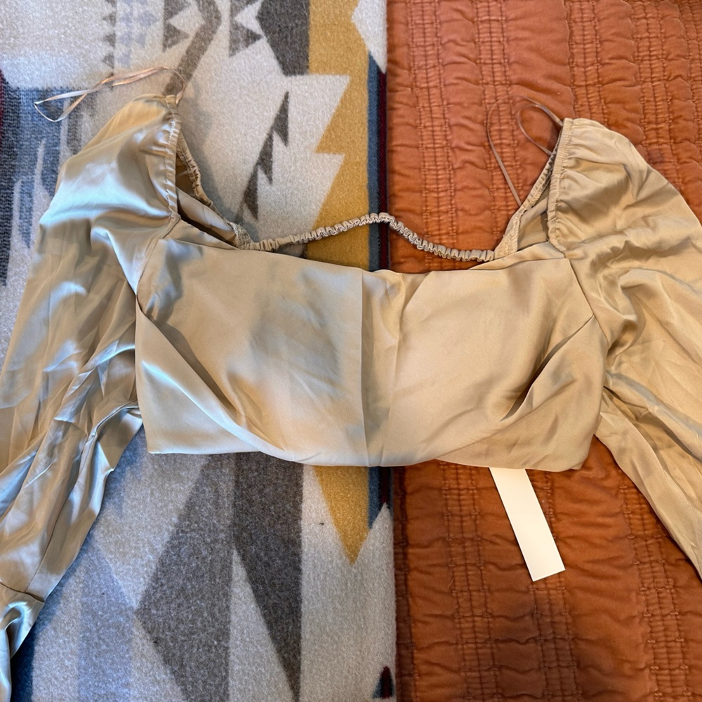 Cropped, silk top